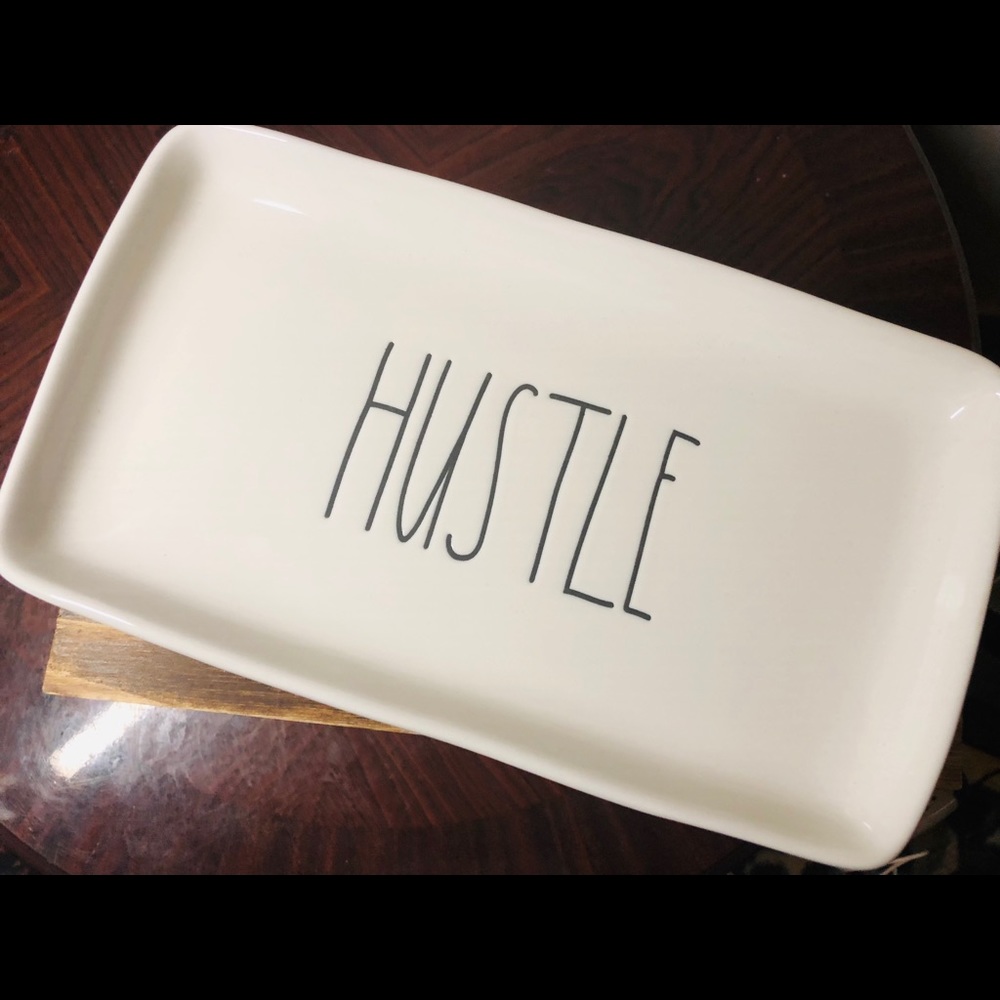 NWT Rae Dunn Hustle Dinnerware - Picture 3 of 6